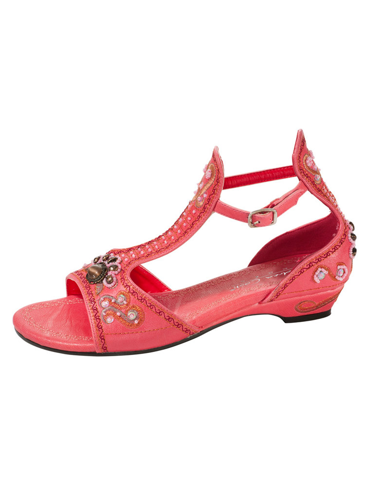 Sandales plates avec broderies et perles